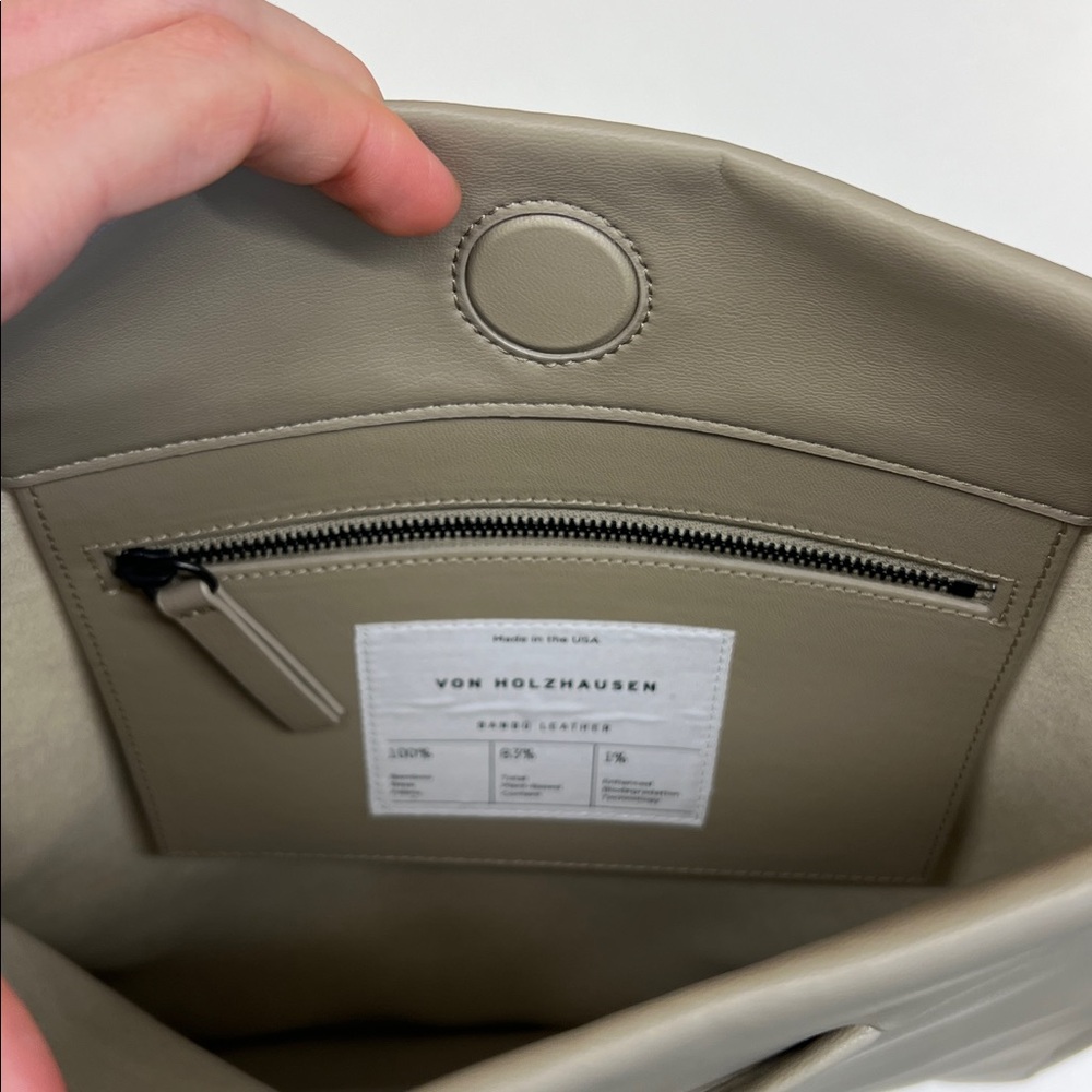 NEW with tag Von Holzhausen the sac bag purse vegan leather bamboo in stone gray - Picture 12 of 16